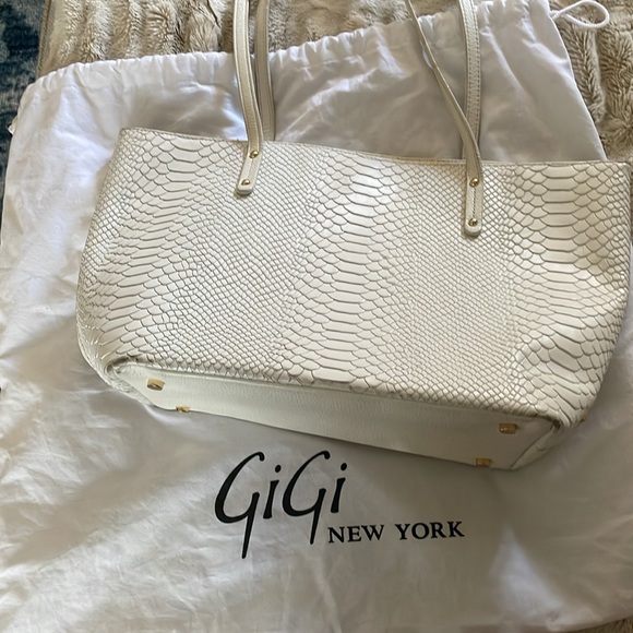 Gigi white Taylor Leather tote - Picture 10 of 10